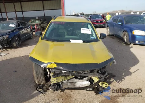 2025 Chevrolet Trax Fwd Activ from USA, damaged, VIN KL77LKEP2SC081069